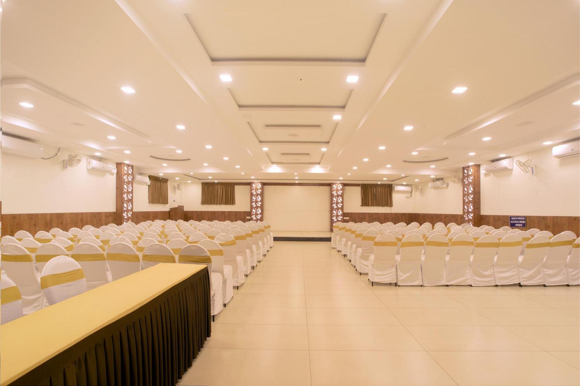 Manjhi Residency Hotel Tiruchirappalli Ngoại thất bức ảnh