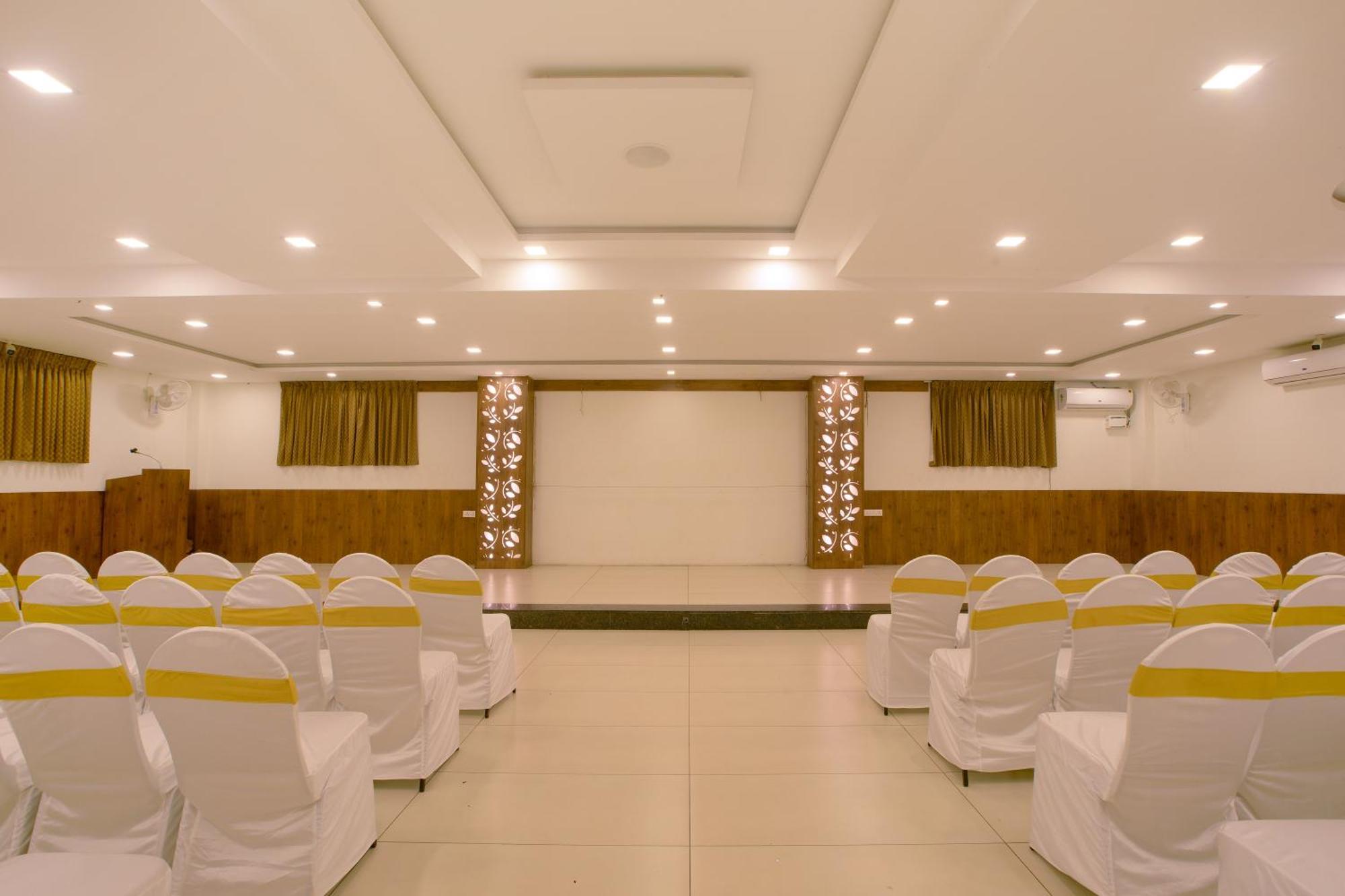 Manjhi Residency Hotel Tiruchirappalli Ngoại thất bức ảnh