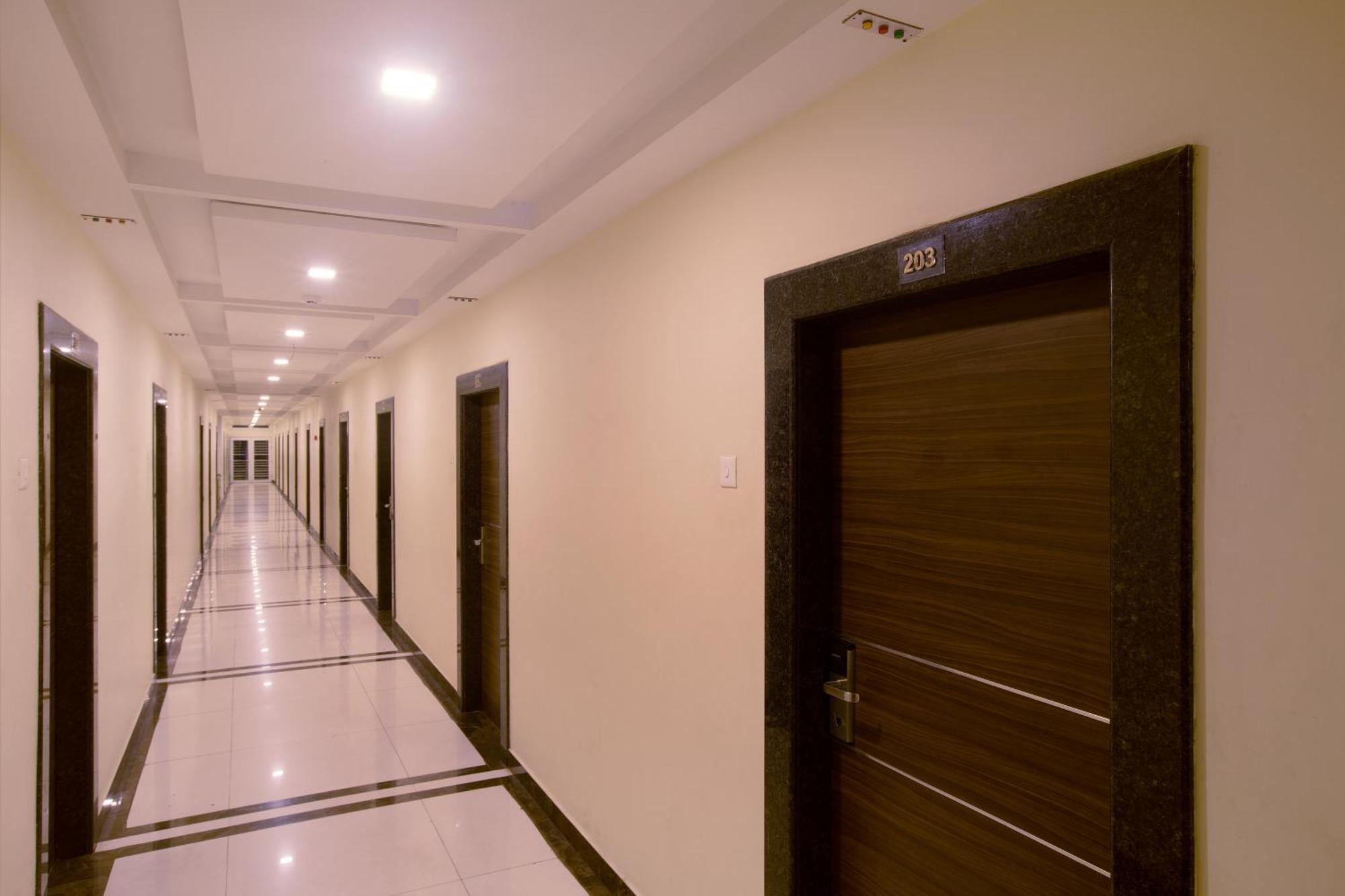 Manjhi Residency Hotel Tiruchirappalli Ngoại thất bức ảnh