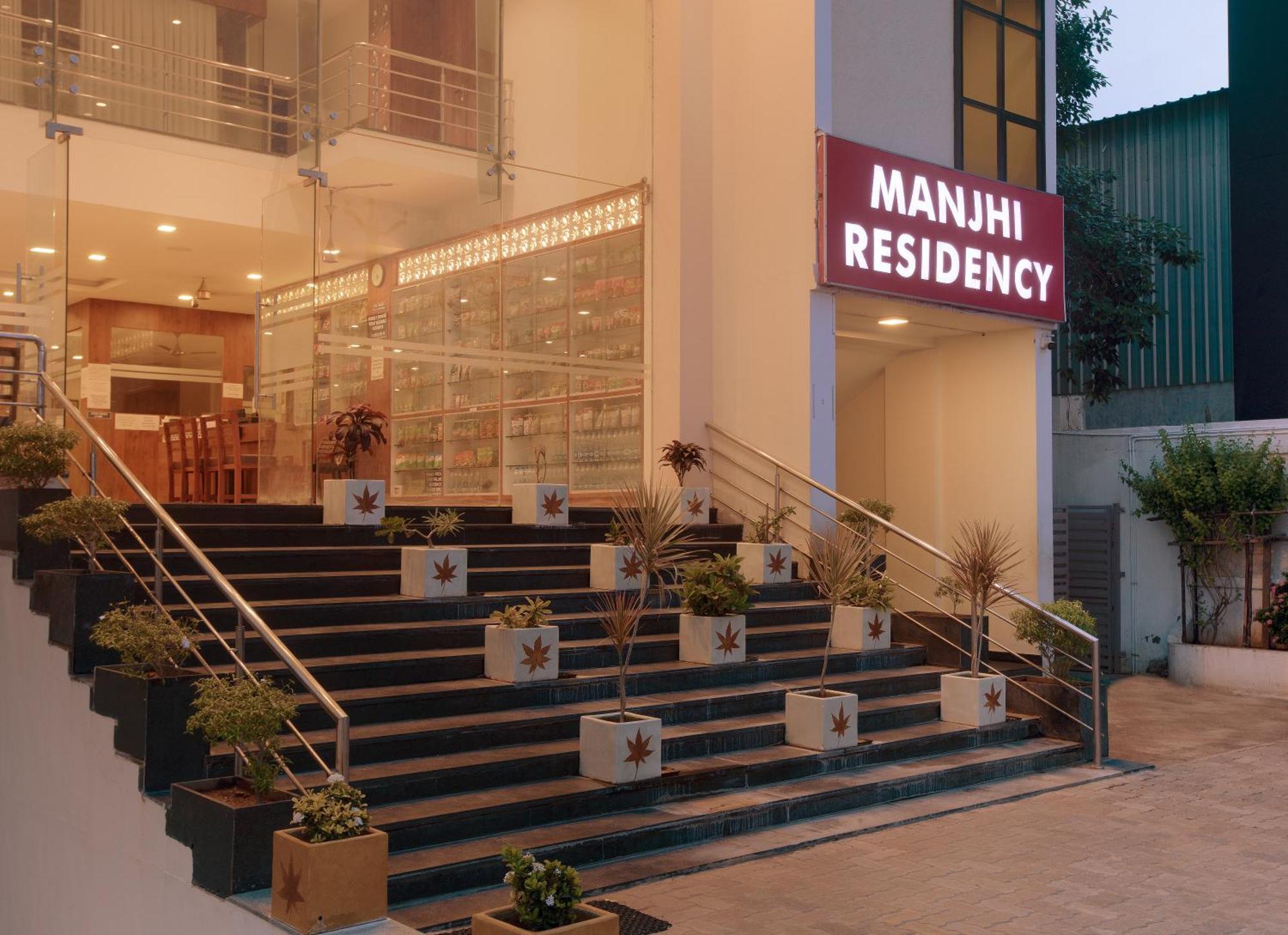 Manjhi Residency Hotel Tiruchirappalli Ngoại thất bức ảnh
