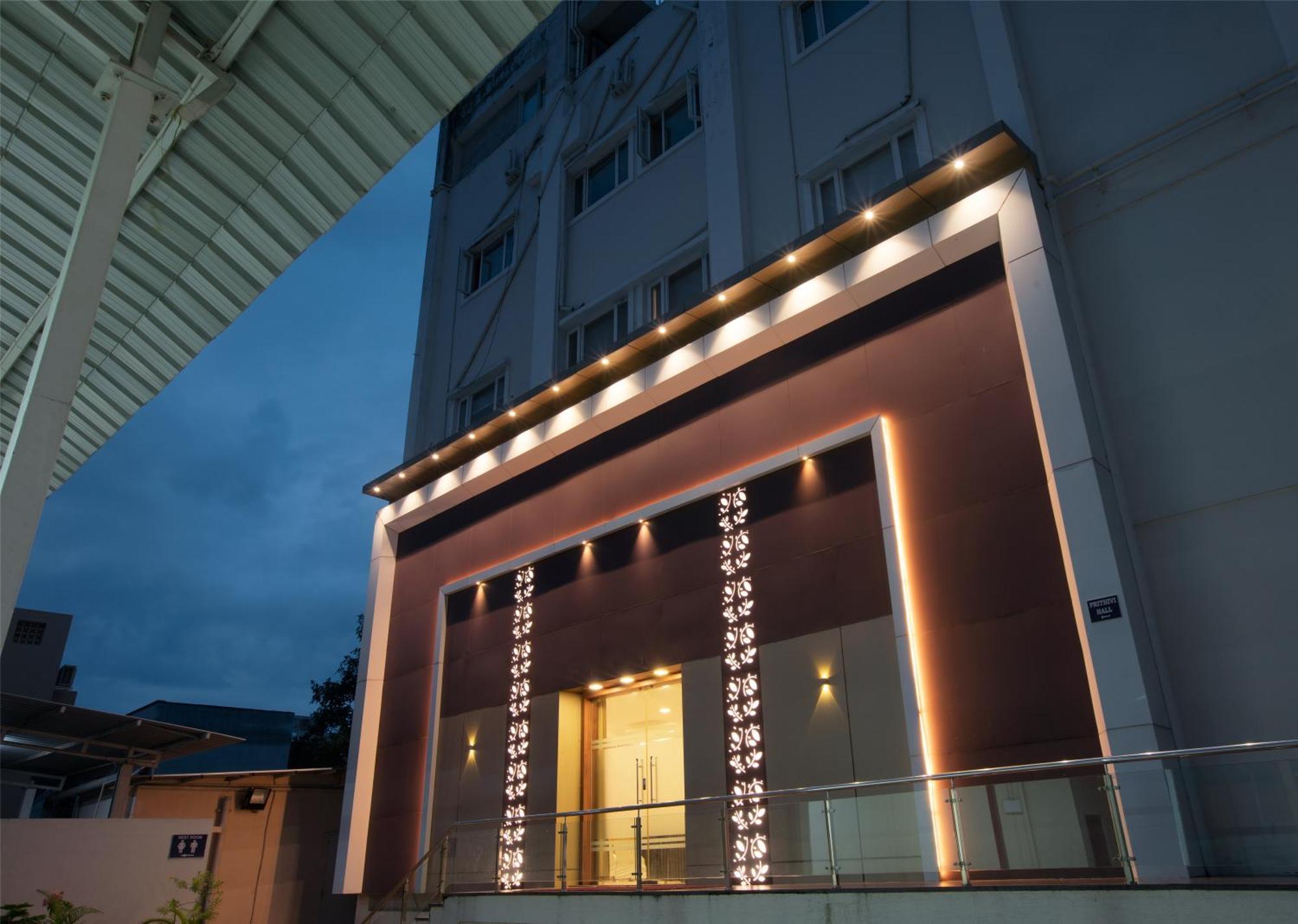 Manjhi Residency Hotel Tiruchirappalli Ngoại thất bức ảnh